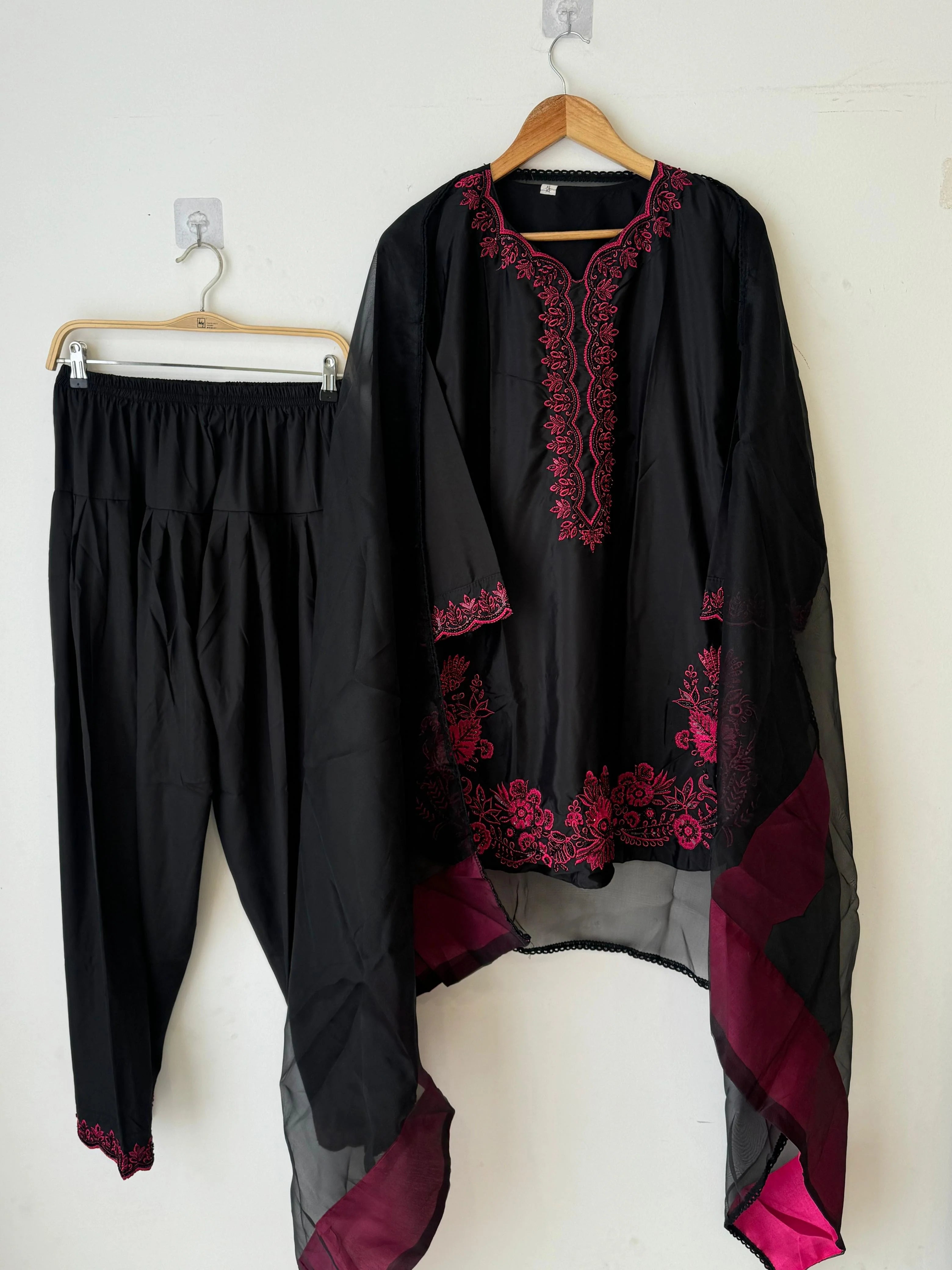 Black&Red Farshi Salwar Set